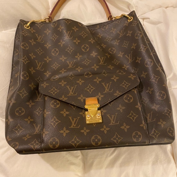 Louis Vuitton Métis Hobo - good condition, Comes with shoulder strap. - Picture 4 of 10